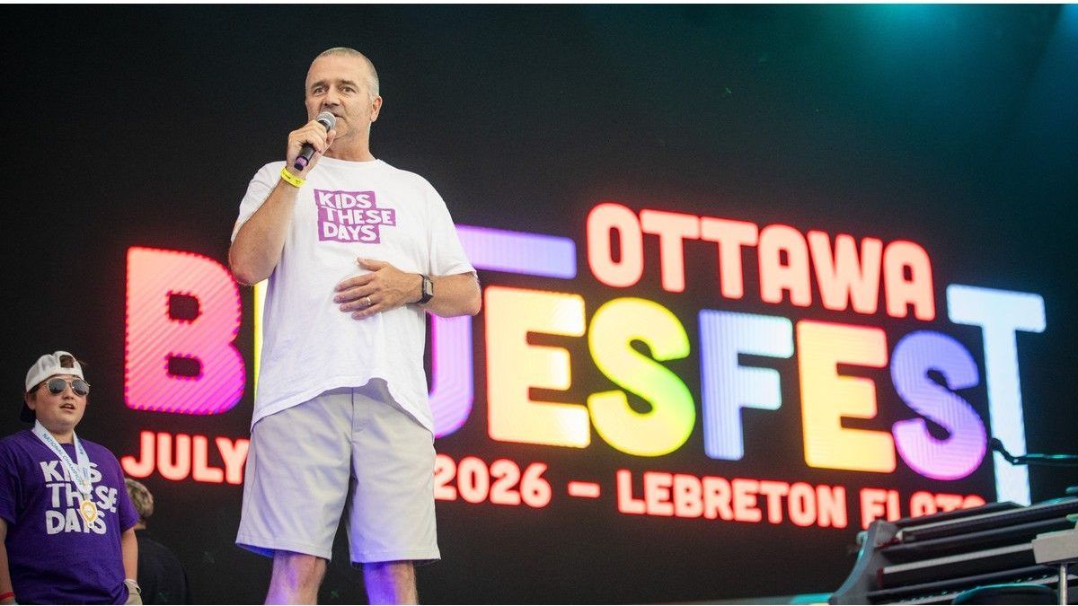 CHEO Foundation president and CEO Steve Read speaks on stage about the foundation’s partnership with Ottawa Bluesfest at LeBreton Flats on Sunday. CHEO Foundation president and CEO Steve Read speaks on stage about the foundation’s partnership with Ottawa Bluesfest at LeBreton Flats on Sunday.