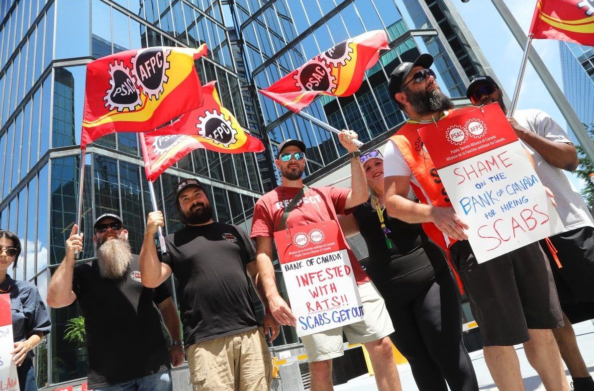 Union alleges Bank of Canada broke labour board order on using replacement workers
