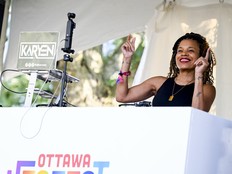 dj Karyen spins