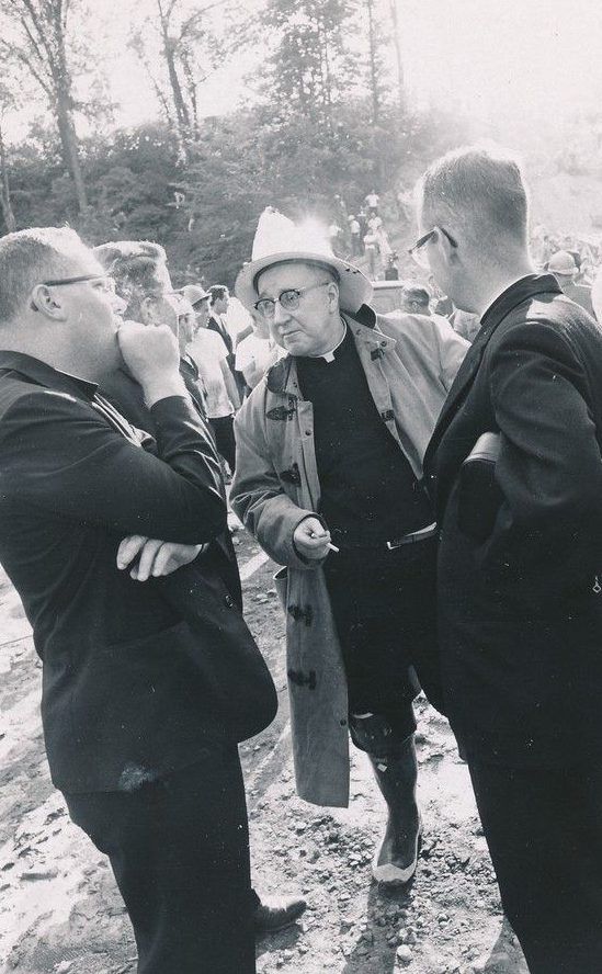 rescue efforts at the Heron Road Bridge collapse, Aug. 10, 1966