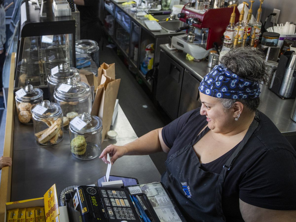 ‘Last hurrah’ for Nutty Greek Bake Shop bittersweet for regulars