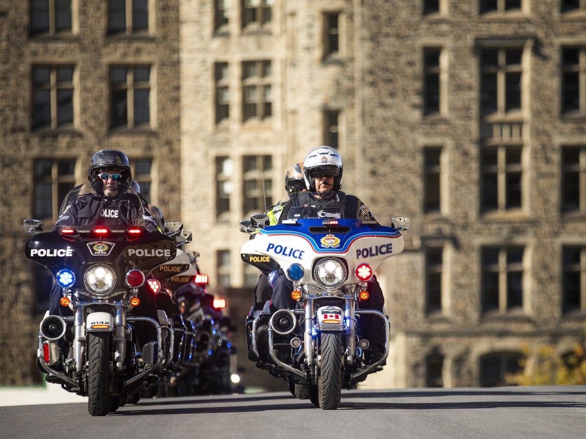 Hundreds of police and peace officers marched to Parliament Hill in Ottawa on Sunday, Sept. 27, 2026, for the 49th annual Canadian Police and Peace Officers’ Memorial service. Hundreds of police and peace officers marched to Parliament Hill in Ottawa on Sunday, Sept. 27, 2026, for the 49th annual Canadian Police and Peace Officers’ Memorial service.