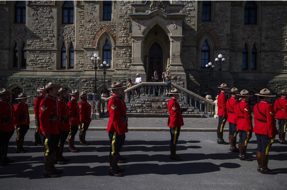 Hundreds of police and peace officers marched to Parliament Hill in Ottawa on Sunday, Sept. 27, 2026, for the 49th annual Canadian Police and Peace Officers’ Memorial service. Hundreds of police and peace officers marched to Parliament Hill in Ottawa on Sunday, Sept. 27, 2026, for the 49th annual Canadian Police and Peace Officers’ Memorial service.