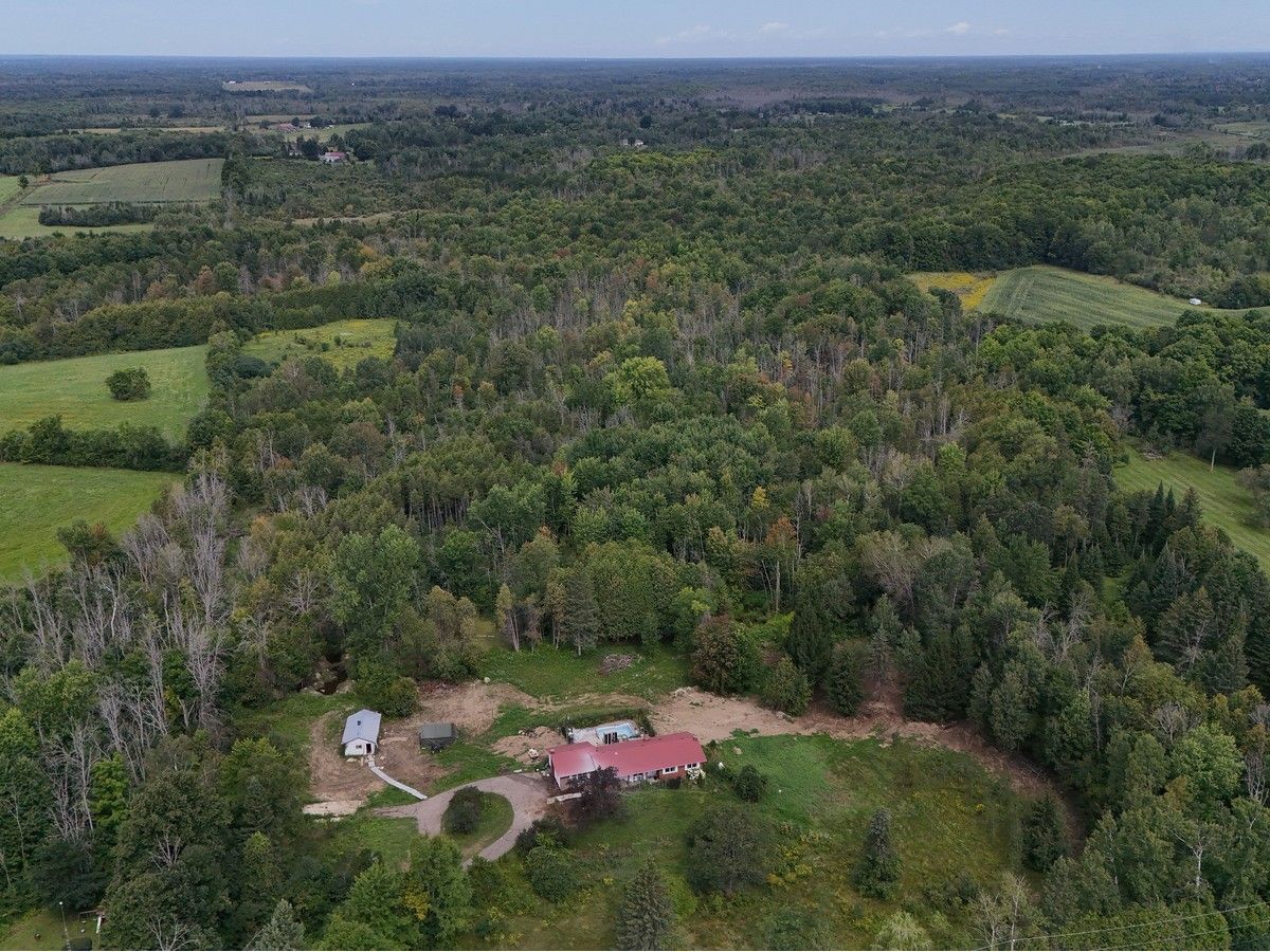 572 Kelly-Jordan Rd. near Smiths Falls 572 Kelly-Jordan Rd. near Smiths Falls