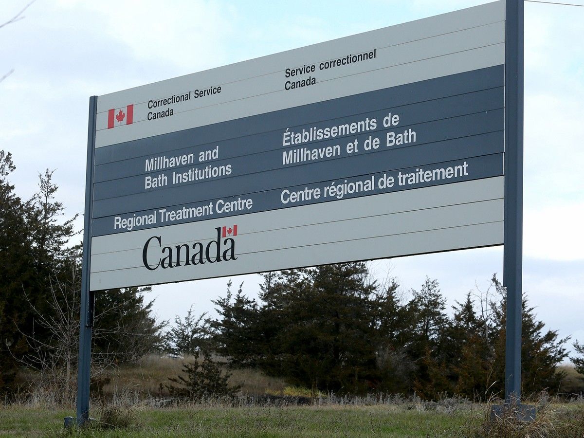 Government was wrong to discipline officer for giving middle finger to federal buildings: labour board