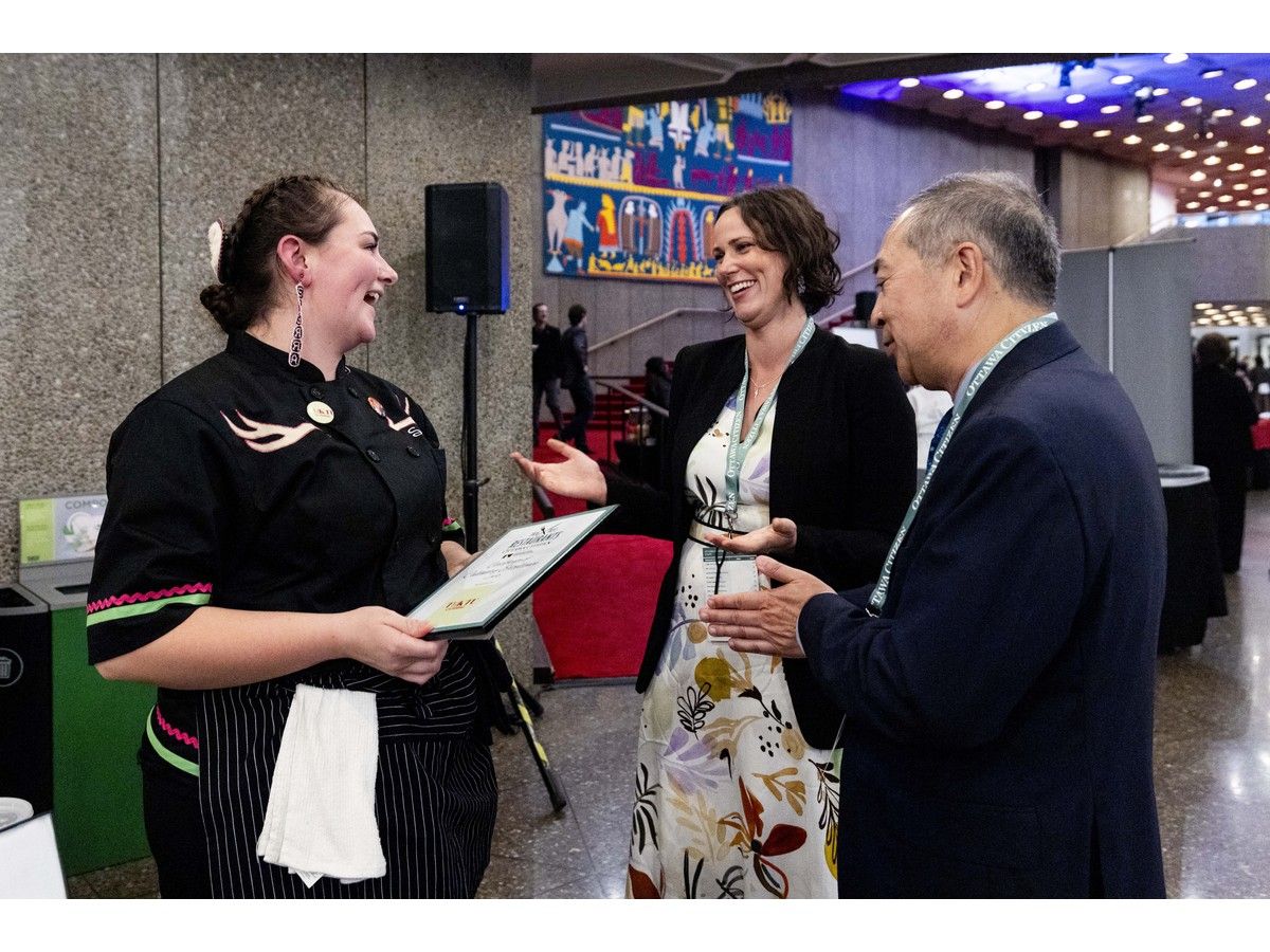 Ottawa Citizen food critic Peter Hum, right, and editor-in-chief of the Ottawa Citizen Nicole Feriancek, centre, meet with Sierra Conboy of Tuktu Catering during the Ottawa Citizen Best Restaurants 2026 event at the National Arts Centre on Monday, Oct. 19, 2026. Photo by Spencer Colby/Postmedia Ottawa Citizen food critic Peter Hum, right, and editor-in-chief of the Ottawa Citizen Nicole Feriancek, centre, meet with Sierra Conboy of Tuktu Catering during the Ottawa Citizen Best Restaurants 2026 event at the National Arts Centre on Monday, Oct. 19, 2026. Photo by Spencer Colby/Postmedia