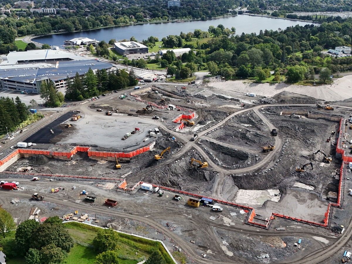 A drone shot of the construction of the new Ottawa Hospital