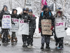 Carleton University support workers continue to picket. About 800 support staff at Carleton have been on strike since March 5 in a dispute largely to do with pension benefits.