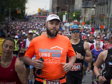 Steph Ringuette at the start of the marathon Sunday May 27, 2018 at Ottawa Race Weekend.    Ashley Fraser/Postmedia
