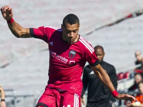 Ottawa Fury FC #14 Onua Thomas Obasi.