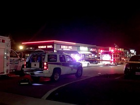 Paramedics at the scene of the explosion at The Bombay Bhel restaurant in Mississauga, Ont. (Peel Paramedics/Twitter)