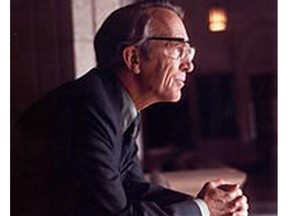 Tommy Douglas, speaks to the 1982 federal NDP convention in Regina, Sask. (File Photo)
