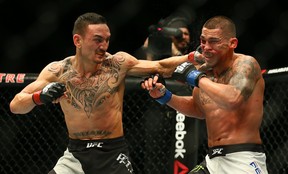 Max Holloway defeated Anthony Pettis at UFC 206 in Toronto in 2016 to win the UFC interim featherweight title. (DAVE ABEL/Toronto Sun)