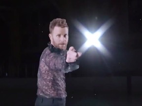 Still from tweeted video of Dierks Bentley: The Burning Man Tour On Ice