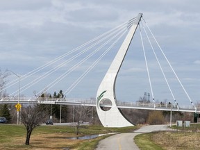 The Airport Parkway pedestrian and cycling bridge in Ottawa on April 25, 2019.