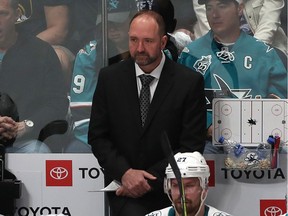 Current Senators coach D.J. Smith credits new Vegas coach Peter DeBoer with helping him a lot on the road to the NHL.