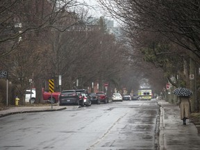 Quiet streets in Sandy Hill, Sunday, April 5, 2020. ASHLEY FRASER, Postmedia