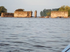 Quebec's Ministry of Transport says it will remove the abandoned hydroelectric dam ruins in Aylmer at the Deschênes Rapids if a buyer isn't found by Aug. 12.