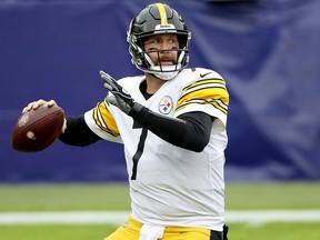 Quarterback Ben Roethlisberger of the Pittsburgh Steelers throws a pass against the Baltimore Ravens at M&T Bank Stadium on November 1, 2020 in Baltimore.