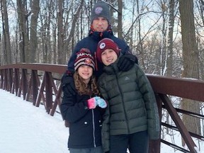 Jason Fielden and his children