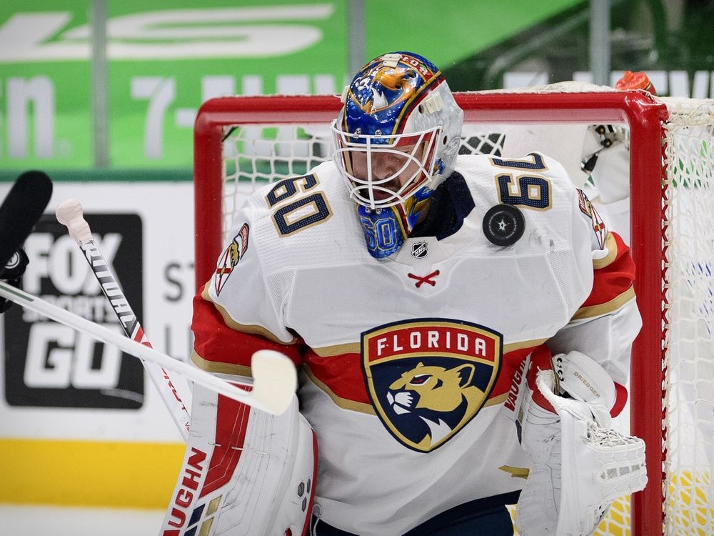 Florida Panthers goaltender Chris Driedger (60) during the second
