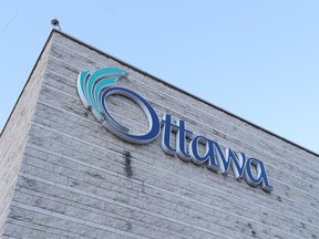 Ottawa city council council had directed staff to renegotiate the voluntary accessibility fee with licensed ride-ordering companies, hoping to obtain a rate of 30 cents per ride.