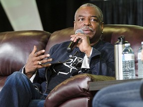 Actor Levar Burton speaks to the crowd at Comic Con in London, Ont.