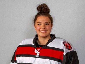 Ève Gascon, 18 year old goaltender, Gatineau Olympiques