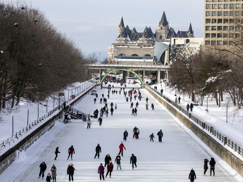 OTTAWA -- Skaters braved the chilly temperatures and got out for some fun on the Rideau Canal Saturday, January 22, 2022. 

ASHLEY FRASER, POSTMEDIA