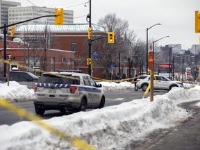 The Ottawa police's homicide unit is investigating after a man died in a stabbing early Saturday morning on Montreal Road in Vanier.
