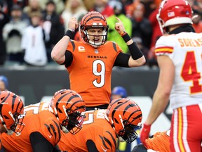 Joe Burrow of the Cincinnati Bengals signals at the line of scrimmage during the game against the Kansas City Chiefs at Paul Brown Stadium on January 02, 2022 in Cincinnati, Ohio.