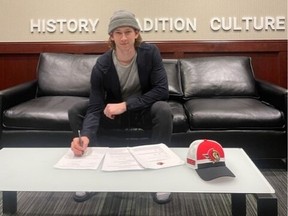 Files: Jake Sanderson has signed with the Ottawa Senators