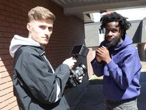 Ottawa - April 06, 2022 - 

Hip-hop artist Lindasson (Shymar Brewster) and up-and-coming Ottawa videographer Ben Telford have teamed up for new single/video, an important collaboration for the city's hip-hop community. 



Assignment 137341

Photo by Jean Levac/Postmedia