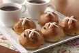 Traditional hot cross buns - BakeGood.ca