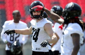 Le camp des recrues du Rouge et Noir d'Ottawa a débuté mercredi à la Place TD d'Ottawa. Keaton Bruggeling pendant le camp.