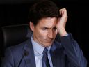 Le premier ministre Justin Trudeau témoigne devant la Commission d'urgence de l'ordre public à Ottawa, le 25 novembre 2022.