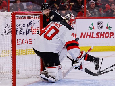 Devils' Akira Schmid carries team to 4-3 win over Senators