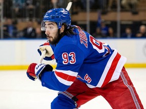 Dengan sorotan pada Stutzle dan Lafrenière, Zibanejad berbicara tentang tekanan menjadi top draft pick
