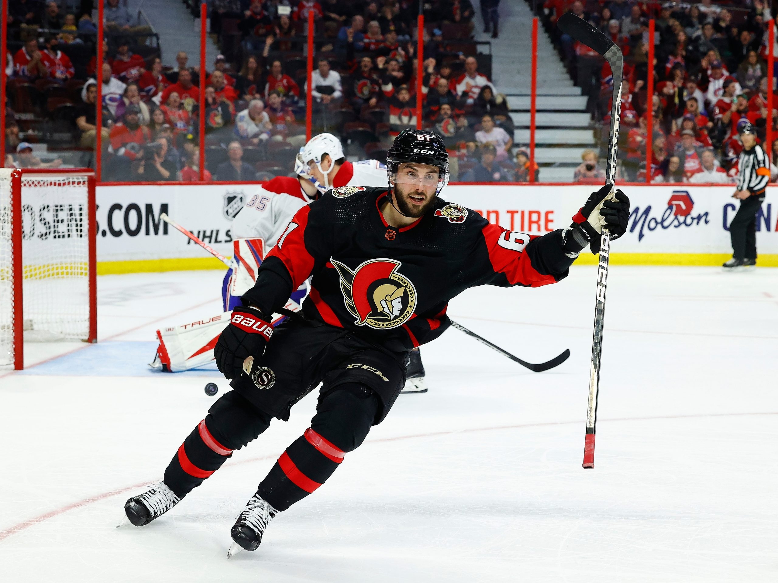 Ottawa Senators Are Welcoming an N.H.L. Crowd in Soccer's Image - The New  York Times