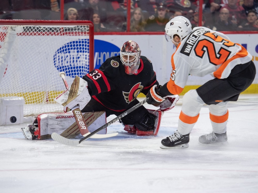 Flyers training camp: Three goalies in a battle for the backup spot