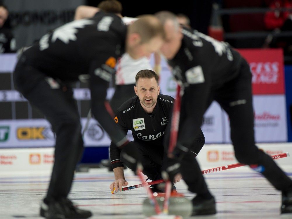 Canada finds form, defeating Japan at world mens curling championships