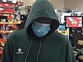 The Ottawa Police Service robbery unit is seeking public assistance to identify a suspect in a commercial robbery in the 500 block of Hazeldean Road.