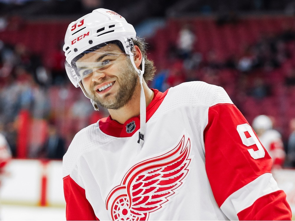 Alex DeBrincat scores twice, powers Red Wings past Lightning - The Rink  Live