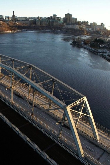 Alexandra Bridge in Ottawa Wednesday.