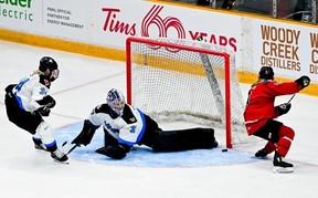 Ottawa forward Daryl Watts attempts a shot on net as Toronto goalie Erica Howe attempts a save during the second period at TD Place Arena on Tuesday, Jan. 23, 2024.