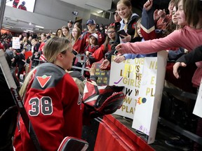 Ottawa PWHL goalie Emerance Maschmeyer