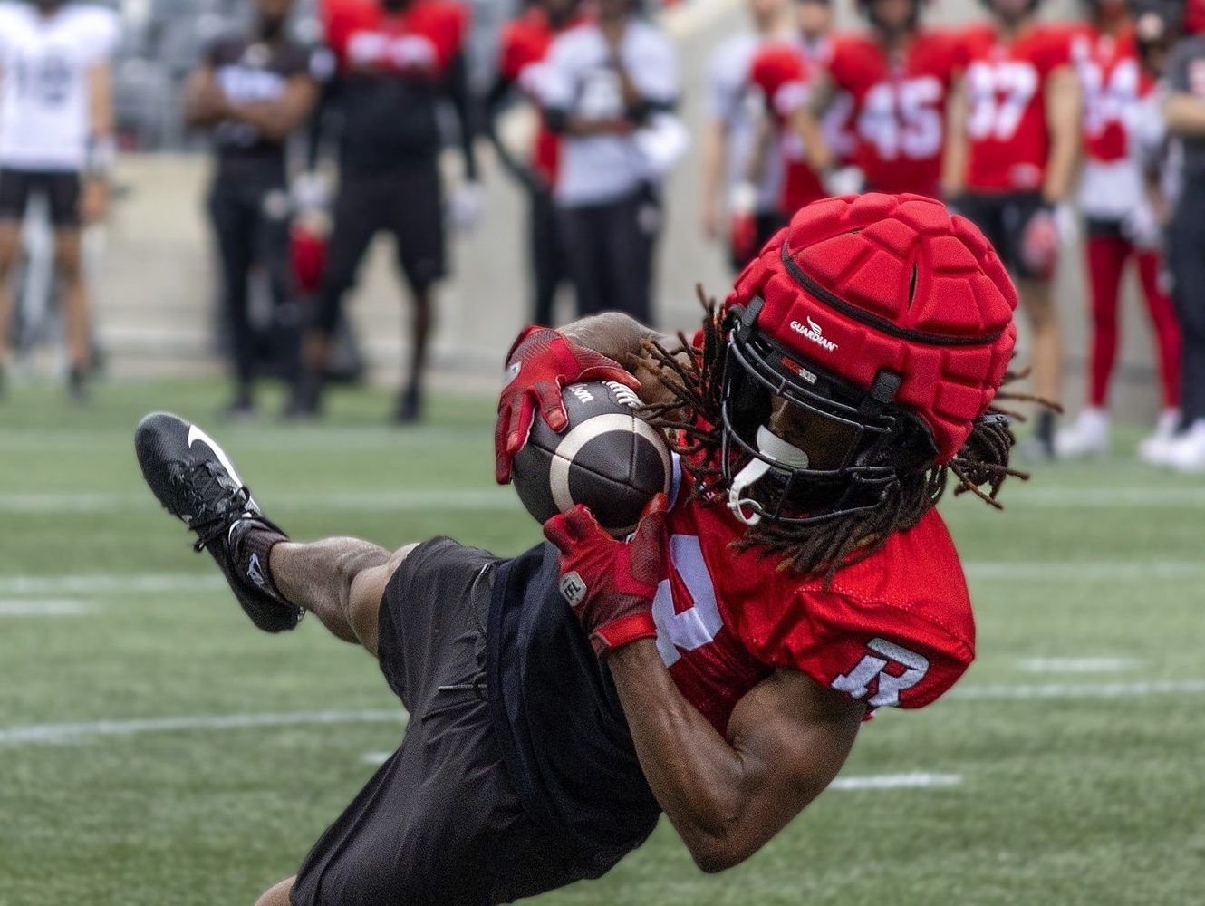 Former Hard Knocks star Khalil Pimpleton dazzles at Redblacks scrimmage