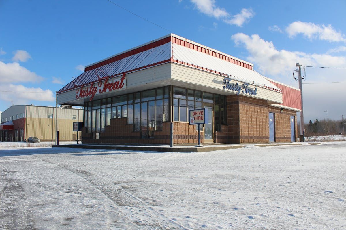 Tasty Treats - Tasty Treats added a new photo — at Santa...