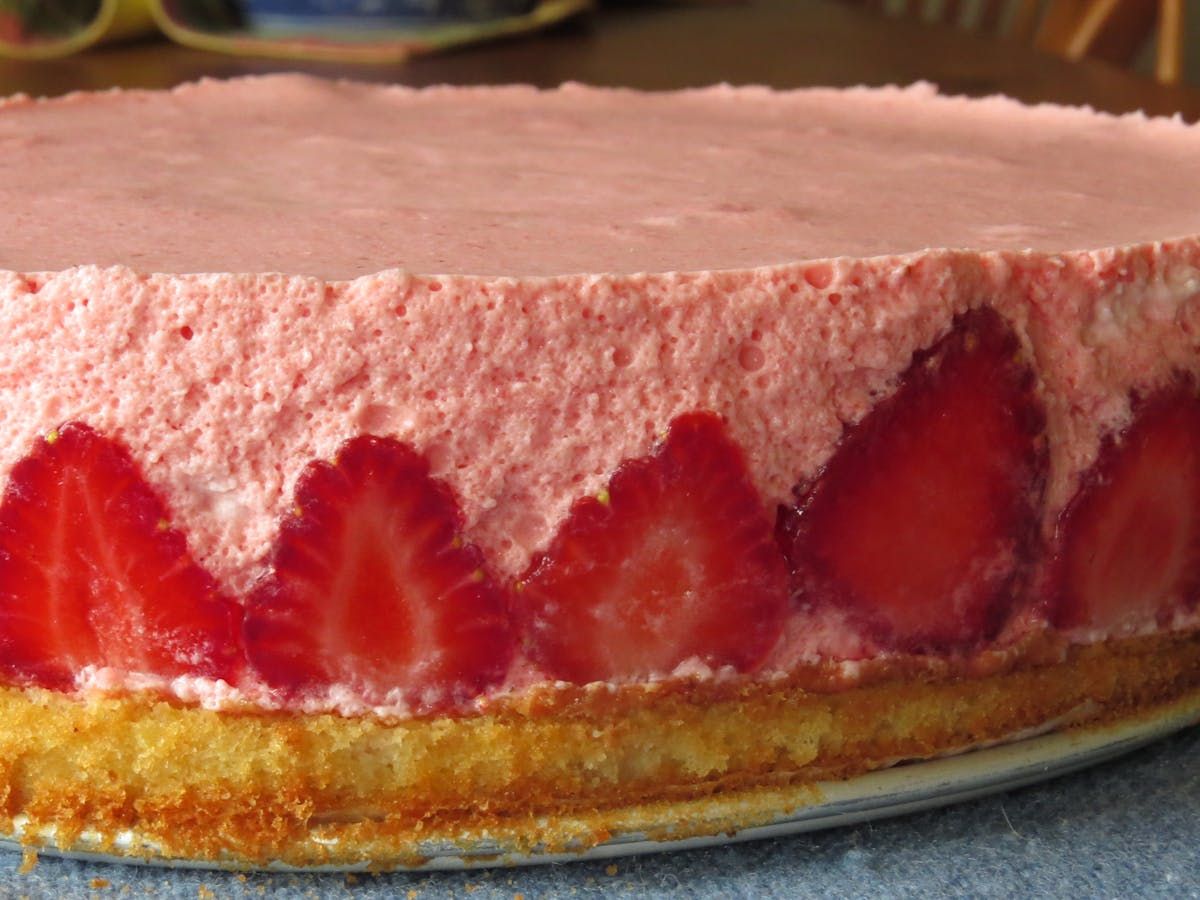 MARGARET PROUSE: Strawberry Mousse Cake a delicious, fresh taste of ...