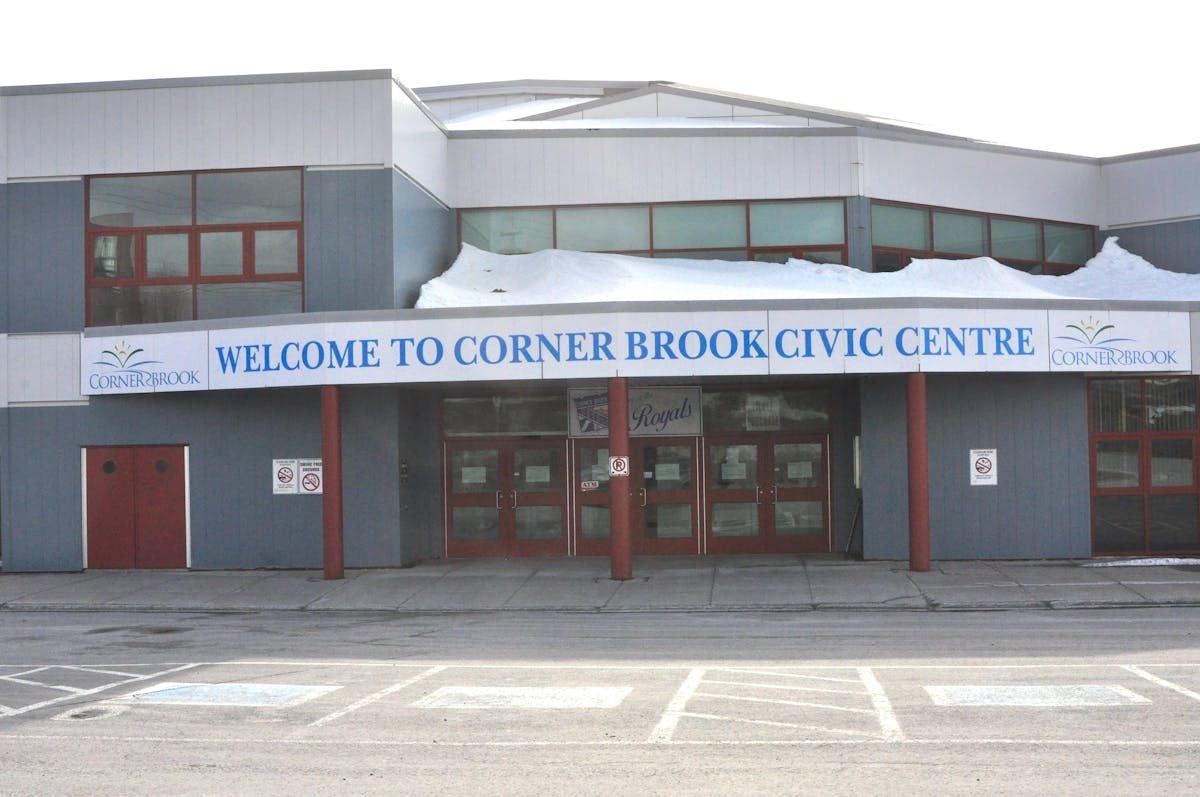 The Corner Brook Civic Centre is interested in having the Newfoundland Growlers as a tenant.